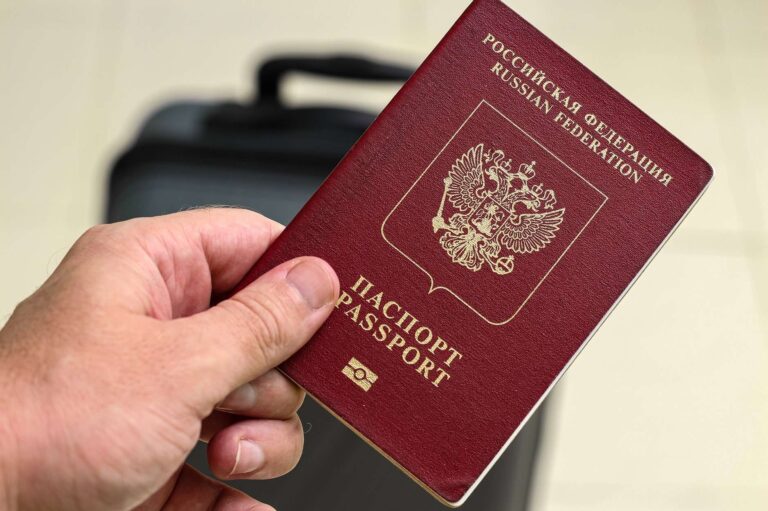 «Паритет-Консалт»: услуги для иностранных граждан в России